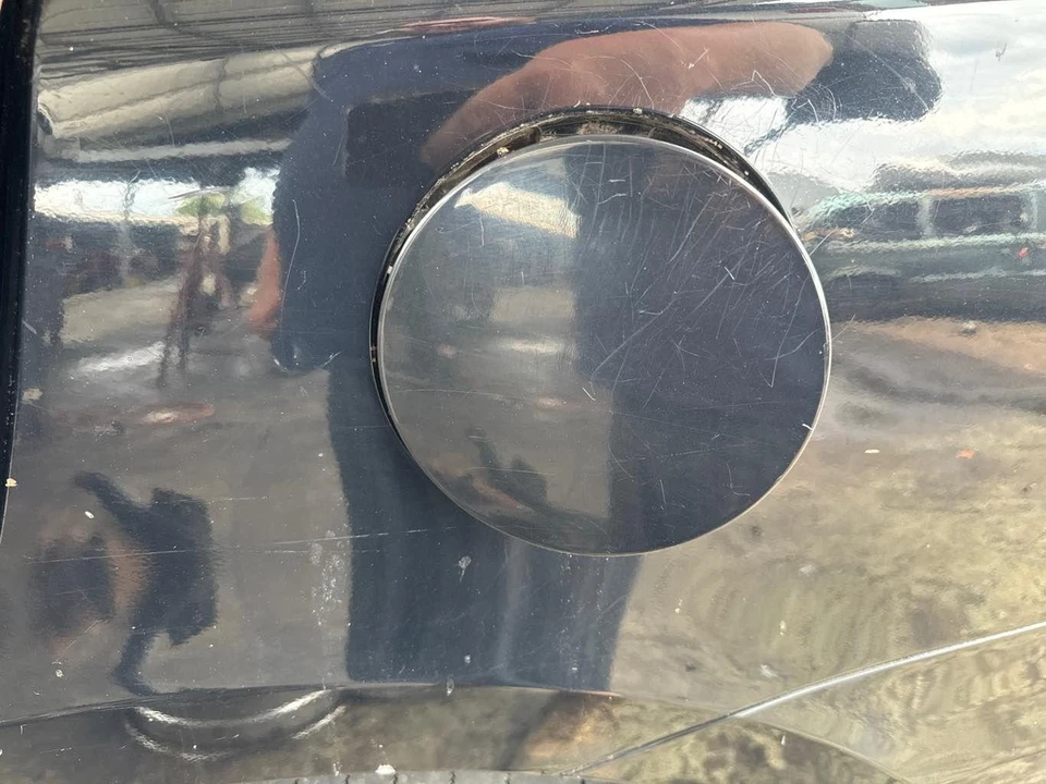 Fuel Tank Filler Gas Door HYUNDAI SANTA FE 07 08 09 — 第 1/1 张图片