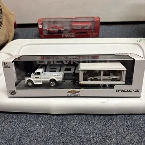 M2 Machines Auto Haulers 70 Chevy C60 PU & 85 IROC Z Camaro white R41 20-22 C27 - Picture 1 of 3