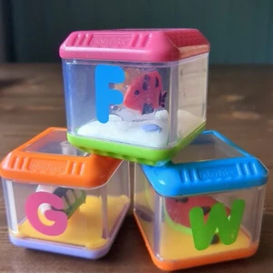 Fisher Price Peek A Blöcke x3 F-W-G Alphabet Peek A Boo sensorisches Ersatzteil - Bild 1 von 5