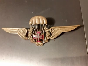 Brevet civil parachutist patrooper Portuguese enameled metal lapel badge antique - Picture 1 of 6