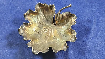 Buccelatti Italia Plata de Ley 925 Pequeña Hoja de Vid Tazón Tuerca Plato De Colección Foto 1 de 4