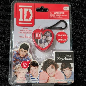 Schlüsselanhänger 1D One Direction singend musikalisch spielt Lieder 2012 braucht neue Batterien - Bild 1 von 6