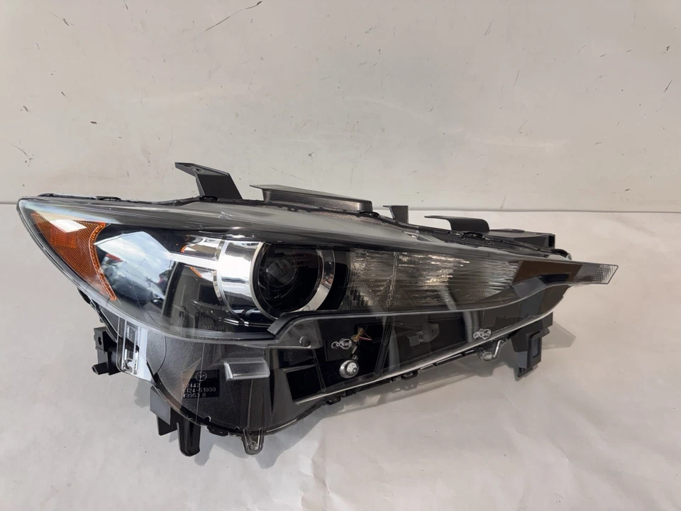 ✅ 2017 2018 2019 2020 2021 MAZDA CX5 CX-5 FARO LADO DERECHO PASAJERO LED OEM Foto 1 de 4