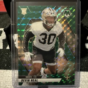 Devin Neal 2025 Mosaic Green Prizm Rookie #30 Saints - Picture 1 of 2