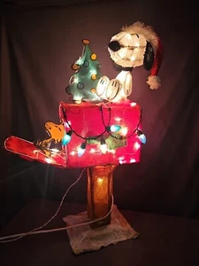 32" Peanuts Snoopy &Woodstock Mailbox Outdoor Christmas decor Lights - Picture 1 of 20