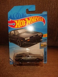 2017 Hot Wheels DMC Delorean 7/10 Track Stars Factory Fresh Long Card New  - Picture 1 of 4
