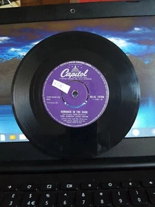 THE JOHNNY OTIS SHOW 78 MA HE'S MAKIN EYES AT ME-ROMANCE IN THE DARK  45-CL14794 - Picture 1 of 4
