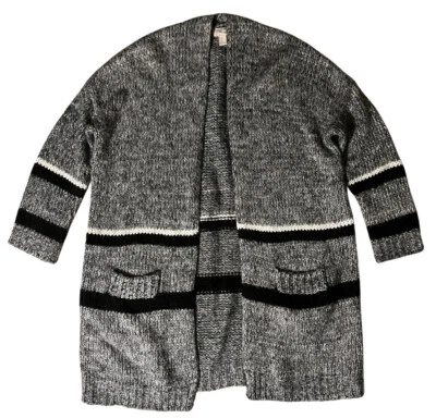FOREVER 21 Gray Knit Cardigan - Size Medium - Image 1 of 3