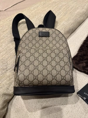 NOVA Mochila Gucci GG Supreme Lona Eden Mochila Pequena - Imagem 1 de 4