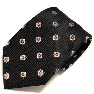 Corbata Jos A Bank Clásica Negra Acentos Florales Sofisticada Colección Signature Foto 1 de 4