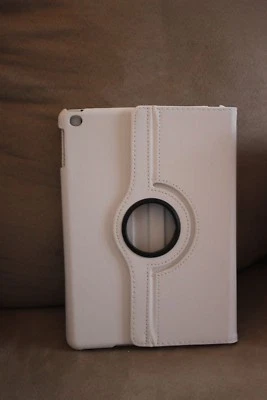 WHITE Faux Leather Stand Folio Case Cover For Apple iPad 4 3 2 iPad Air 1 BNIP - Image 1 of 4