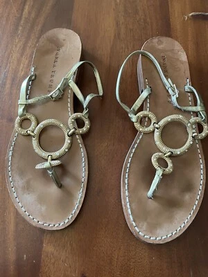 Sandálias ivanka trump cravejadas de anel de ouro com joias fivela de tornozelo tamanho 9,5M - Imagem 1 de 4