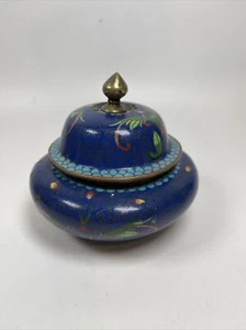 Barattolo con coperchio smaltato cloisonne fiori cinesi vintage danneggiato - Foto 1 di 6