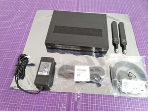 Routeur Cisco C897VAG-LTE-GA-K9/commutateur 8 ports VDSL2/ADSL2+ sur POTS - Photo 1/12