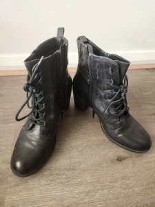 Black Leather Boots - Size AU8 - Picture 1 of 4