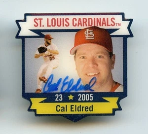Colección de prendedores posteriores al envío de St Louis 2005 autografiados por Cal Eldred - Imagen 1 de 2