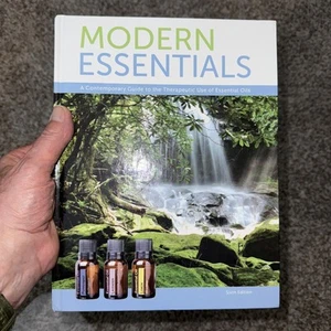 Modern Essentials-Guide Therapeutische Ätherische Öle 6. Auflage Hardcover Buch - Bild 1 von 3