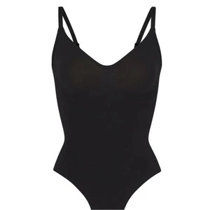 Skims S/M sculpting thong bodysuit compression onyx black NWOT MSRP $72 - Picture 1 of 7