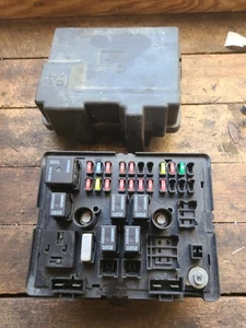 Interior 15930138 Chevy 2003-2007 Express GMC Savana Fuse Box 1500 2500 3500 F7 - Bild 1 von 3
