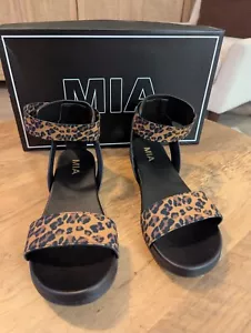Mia Sandals Women 7 Lydya Leopard Animal Print Summer Flat Elastic Gladiator - Picture 1 of 5