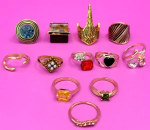 Lot Of 12 Gold Tone Rings Sizes 7 to 7.5 Contemporary - Picture 1 of 5