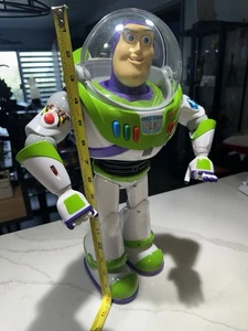 Ultimate 16 Zoll Buzz Lightyear RAR unbespielt, nur für Display benutzt - Bild 1 von 13