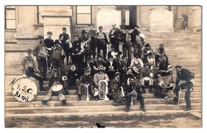 AMES, IOWA - BANDA UNIVERSITARIA ESTATAL DE IOWA - ANTIGUA FOTO REAL POSTAL INDIVISA - Imagen 1 de 2