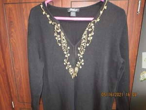 SML LONG SLEEVE V NECK SWEATER- WITH WOOD BEADS---L--30" LONG--#T3A-1 - Picture 1 of 12