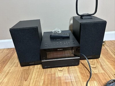 Sony CMT-BX20i Micro Hi-Fi Component Book Shelf System AM FM iPod CD And Remote - Image 1 of 4