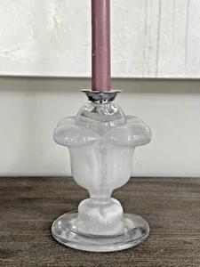 Schwerer signierter Kerzenhalter Daum Frankreich Milchglas Plumeria 6,25 x 4,25 Zoll - Bild 1 von 16