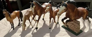 Lotto 5 cavalli Breyer vintage - Foto 1 di 8