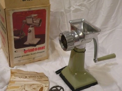 Moedor de Carne RIVAL GRIND O MAT Modelo 303 Com Caixa Vintage EUA Verde Abacate - Imagem 1 de 4