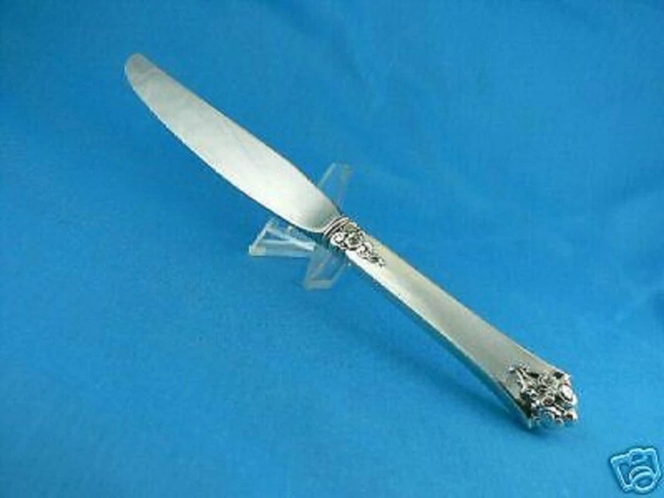 ROYAL CREST CASTLE ROSE STERLING SILVER KNIFE    - Image 1 of 1