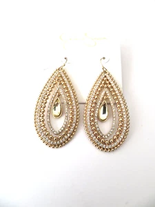 JESSICA SIMPSON GOLD TEARDROP EARRINGS HOOK - Picture 1 of 2