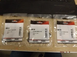 New Genuine OEM Briggs & Stratton 272481 Breather Gasket- Lot of 3 - Picture 1 of 4
