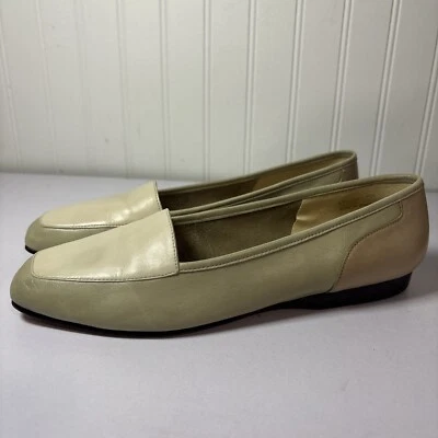 Cómodos zapatos planos/de cuero Enzo Anglioni, crema/salvia talla 9,5 Foto 1 de 4