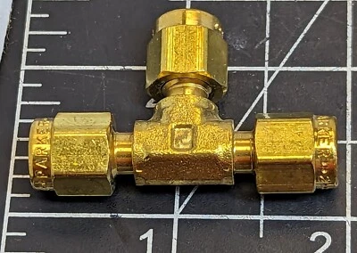 1/8” Compression Union Tee Parker A-Loc Double Ferrule [B6BY] - Image 1 of 4