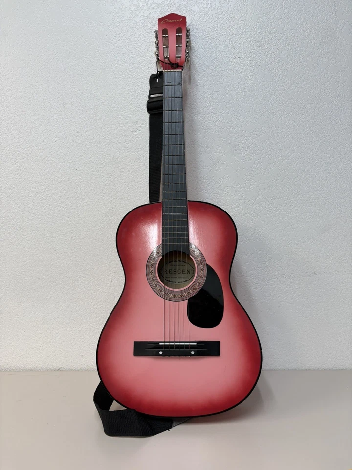 Guitarra rosa media luna Foto 1 de 4
