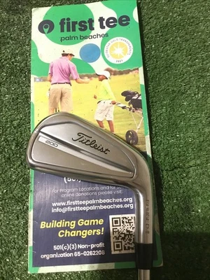 Titleist T200 Forged 5 Iron Stiff S300 AMT Black Steel Shaft (Demo Club) 38” - Image 1 of 4