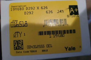 Rayo cerrojo Yale D292 X 626 con giro para pulgar, cromo satinado - Imagen 1 de 4
