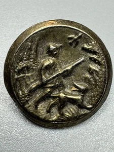 Antikes Metallbild Knopf Jagd Ente Hund Jäger Sportler Schaft - gemarkt - Bild 1 von 5