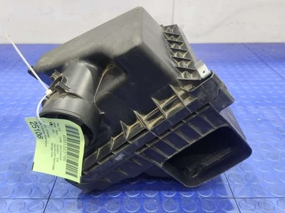 Коробка воздухоочистителя двигателя в сборе 2019-2025 Toyota RAV4 2,5 л от оригинального производителя 17700F0011 - Изображение 1 из 4