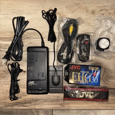 Cargador de batería de videocámara AA-V10U adaptador de CA JVC OEM + adaptador + control remoto Foto 1 de 4