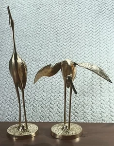 Coppia di statuine vintage gru ottone status uccellino egret airone MCM - Foto 1 di 20