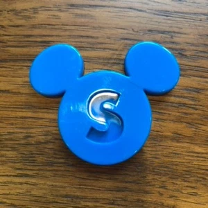Blauer Buchstabe "S" Walt Disney Parks Mickey Mouse Alphabet Magnet  - Bild 1 von 2