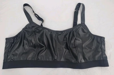 Torrid Curve Faux Leather Goth Grunge Punk Rock Vampy Black Bralette Top Size 3 - Image 1 of 4