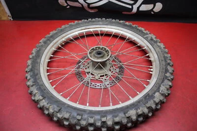 Yamaha YZ250F 2004 llanta delantera y neumático Foto 1 de 4