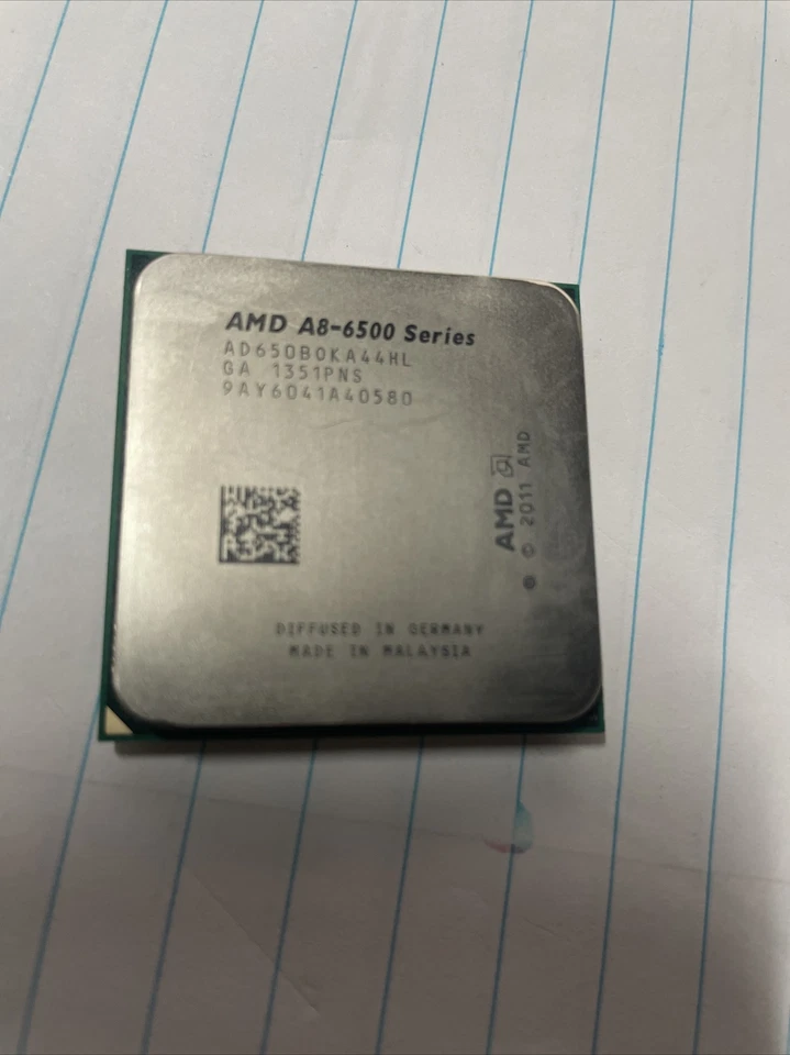 Procesador AMD A8-6500 3,5 GHz cuatro núcleos (AD6500OKHLBOX) Foto 1 de 1