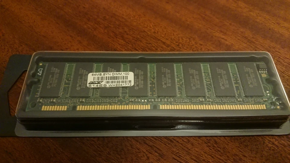 64MB SDRAM PNY 814ES WH2041772 100Mhz 168pin - Image 1 of 1
