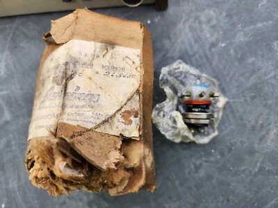 Tubo de relé de vacío Jennings RB7A SIN PROBAR Foto 1 de 4